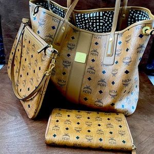 MCM reversible purse, matching clutch and wallet